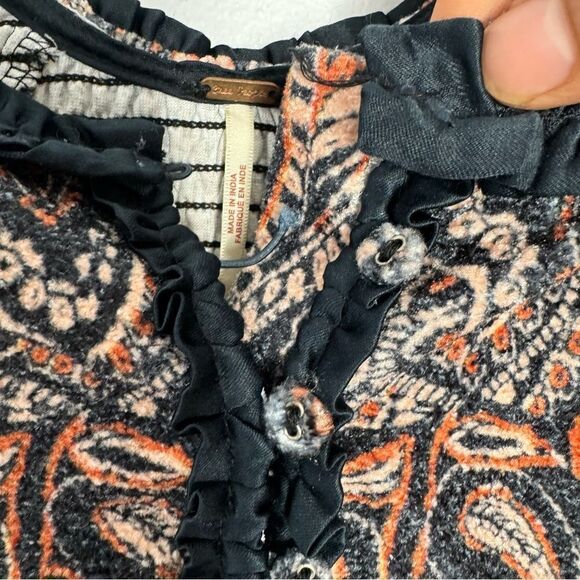 Free People Dare Me Velvet Blouse In Black Combo size XS - Picture 3 of 9